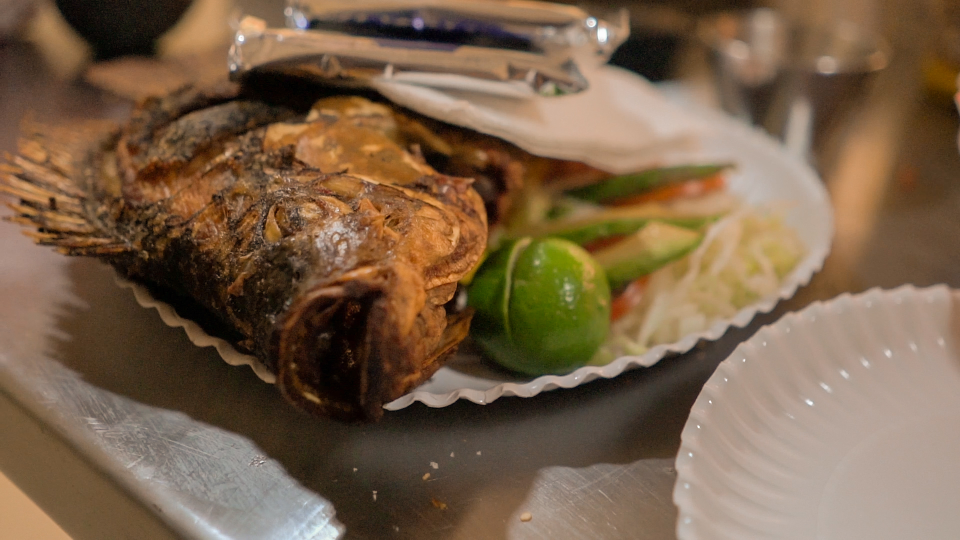 Mojarra tilapia frita, especialidad del restaurante